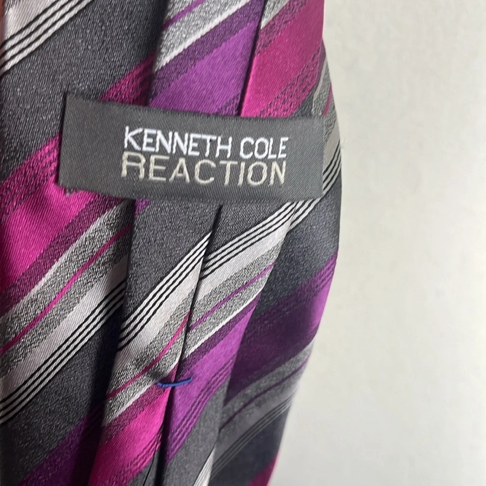 Kenneth Cole Reaction striped pink purple silk tie - Picture 5 of 8